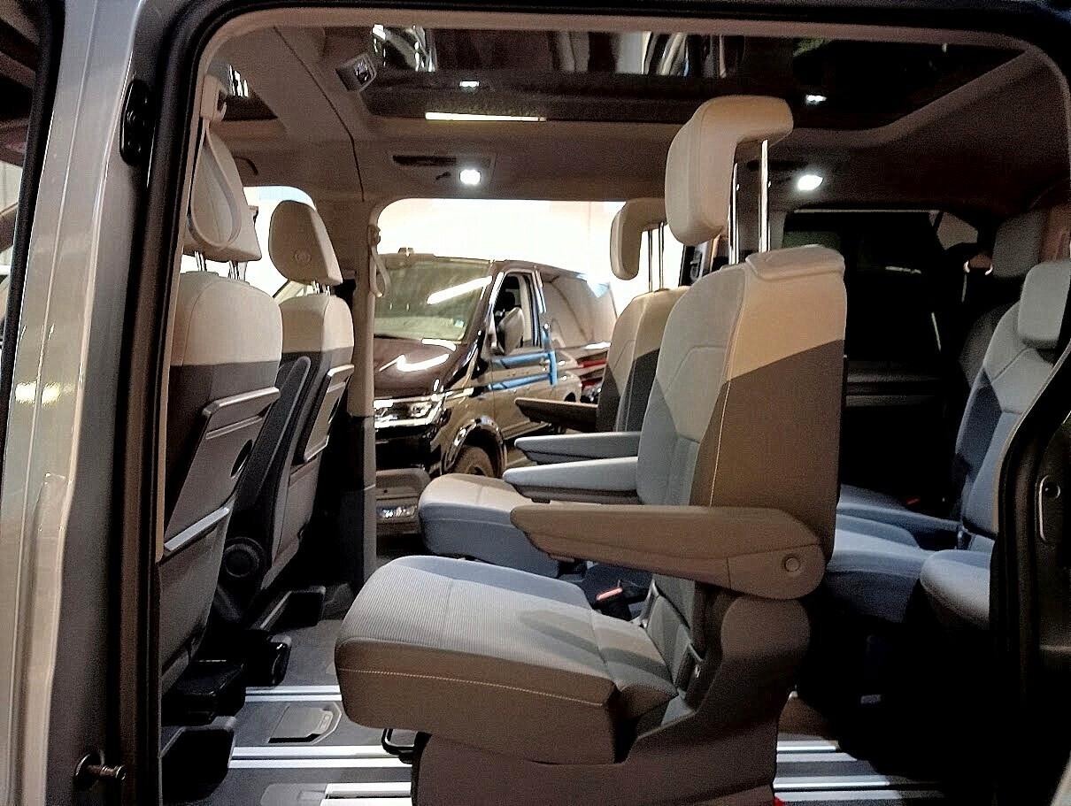 Volkswagen T7 Multivan TDI DSG 7P TETTO PANORAMICO PRONTA CONSEGNA