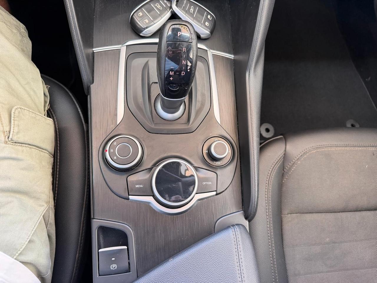 ALFA ROMEO GIULIA 2.2 DIESEL 180CV AUTOMATICA
