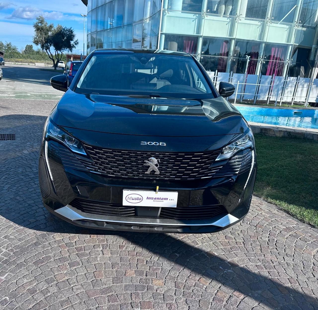 Peugeot 3008 BlueHDi 130 S&S EAT8 Active Pack