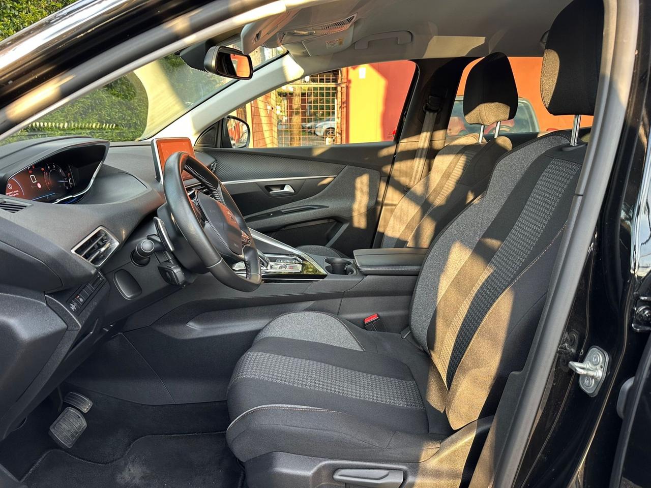 Peugeot 3008 BlueHDi 130 S&S EAT8 Active Pack *PROMO*