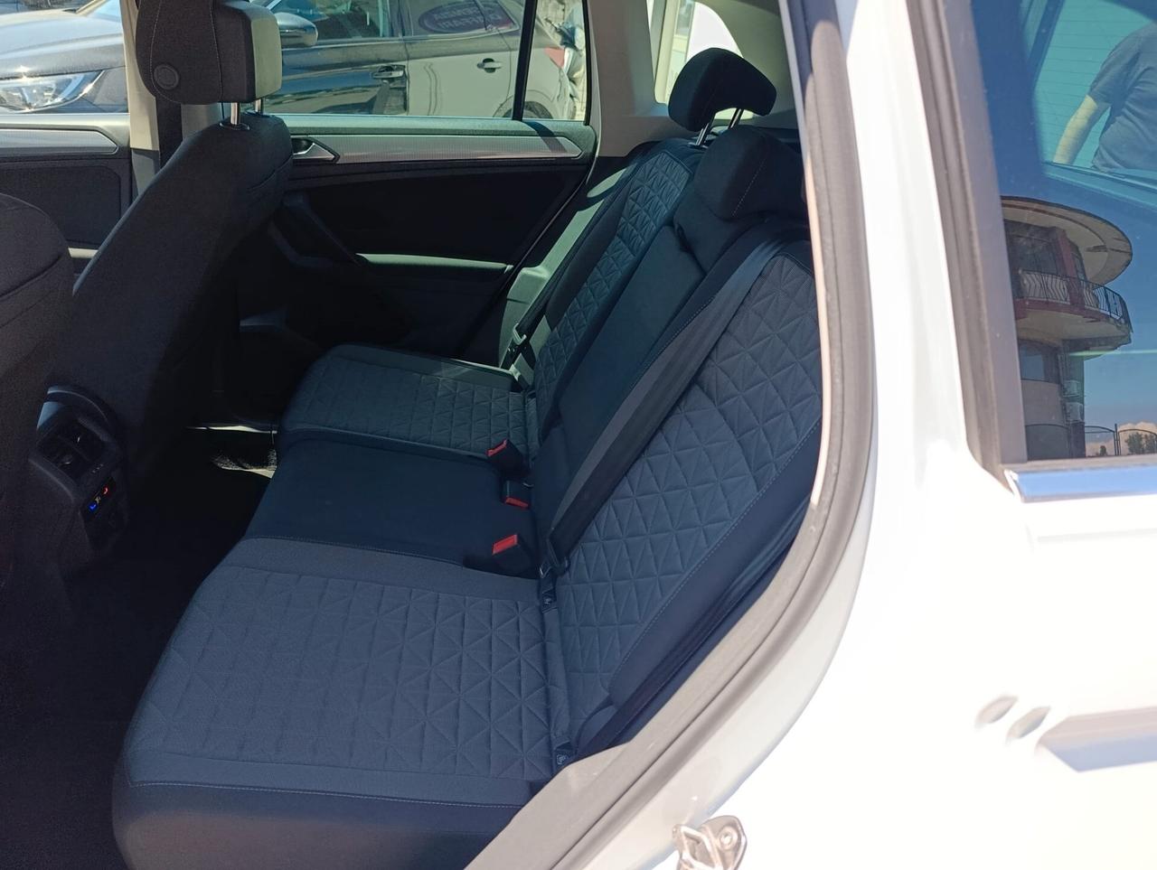 Volkswagen Tiguan 2.0 TDI 150 CV SCR DSG Elegance