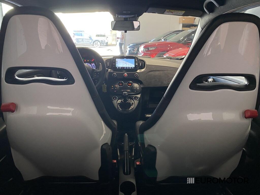 Abarth 595 1.4 T-Jet esseesse