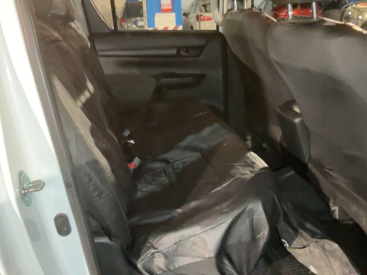 Toyota Hilux 2.4 D-4D Double Cab Comfort 150CV 4x4 | 10/2024 | 21.200 km