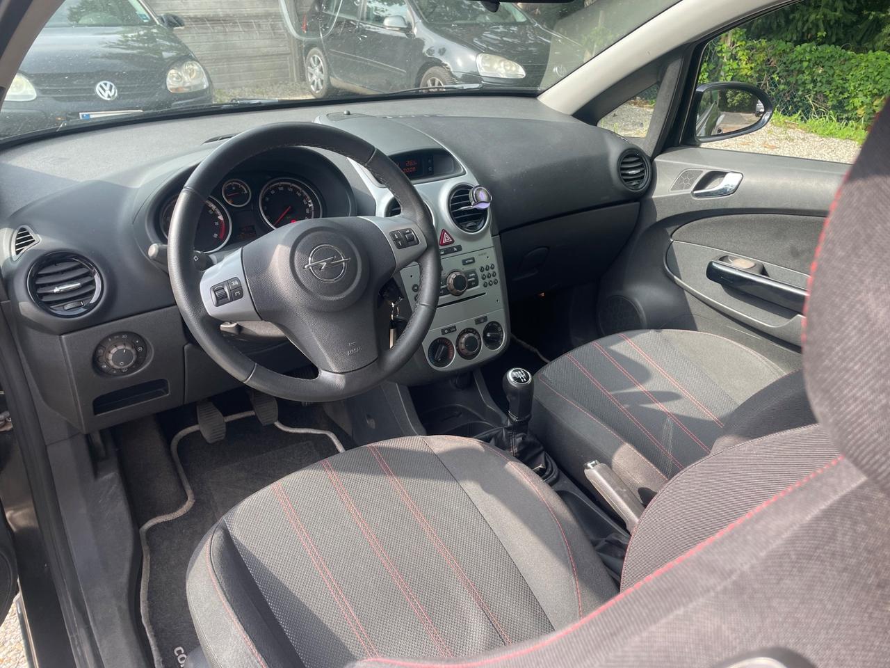 Opel Corsa NEOPATENTATI