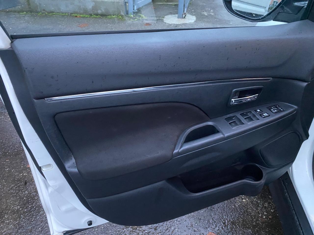 Mitsubishi ASX 1.6 2WD GPL Bi-Fuel Instyle Panoramic