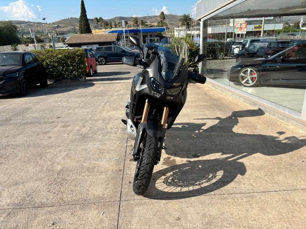 Honda CRF1100L Africa Twin ADV Sport 2025 / KM 4.000 Tua a solo 159 Euro al mese