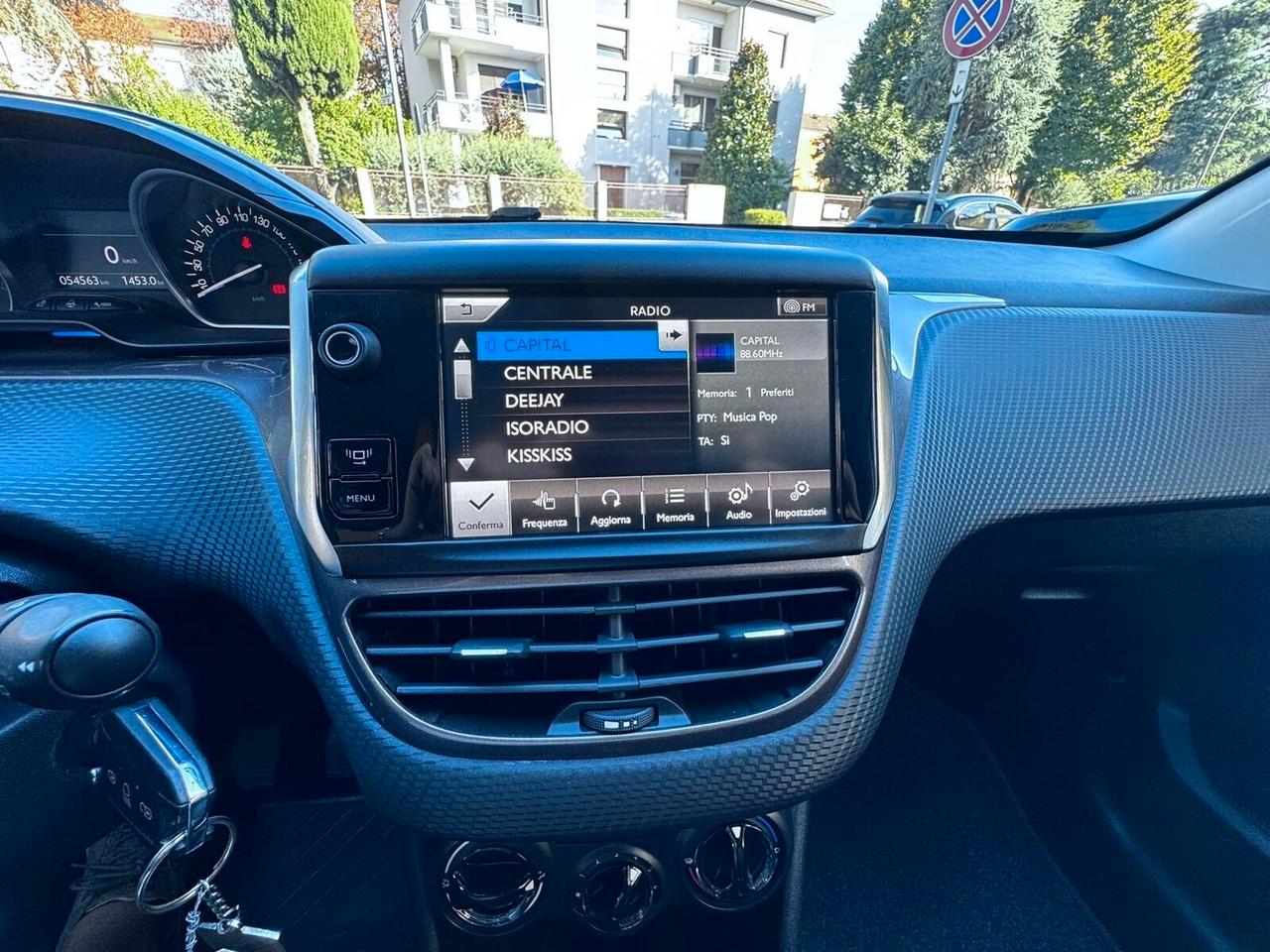 PEUGEOT 2008 1.2 VTi 82CV ALLURE NEOPATENTATI