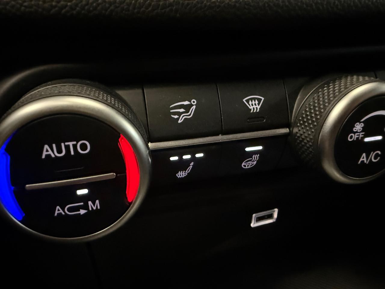 Alfa Romeo Giulia 2.2 Turbodiesel 210 CV AT8 AWD Q4 Veloce