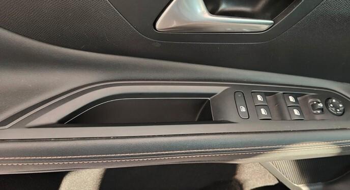 Peugeot 3008 BlueHDi 130 S&S Allure