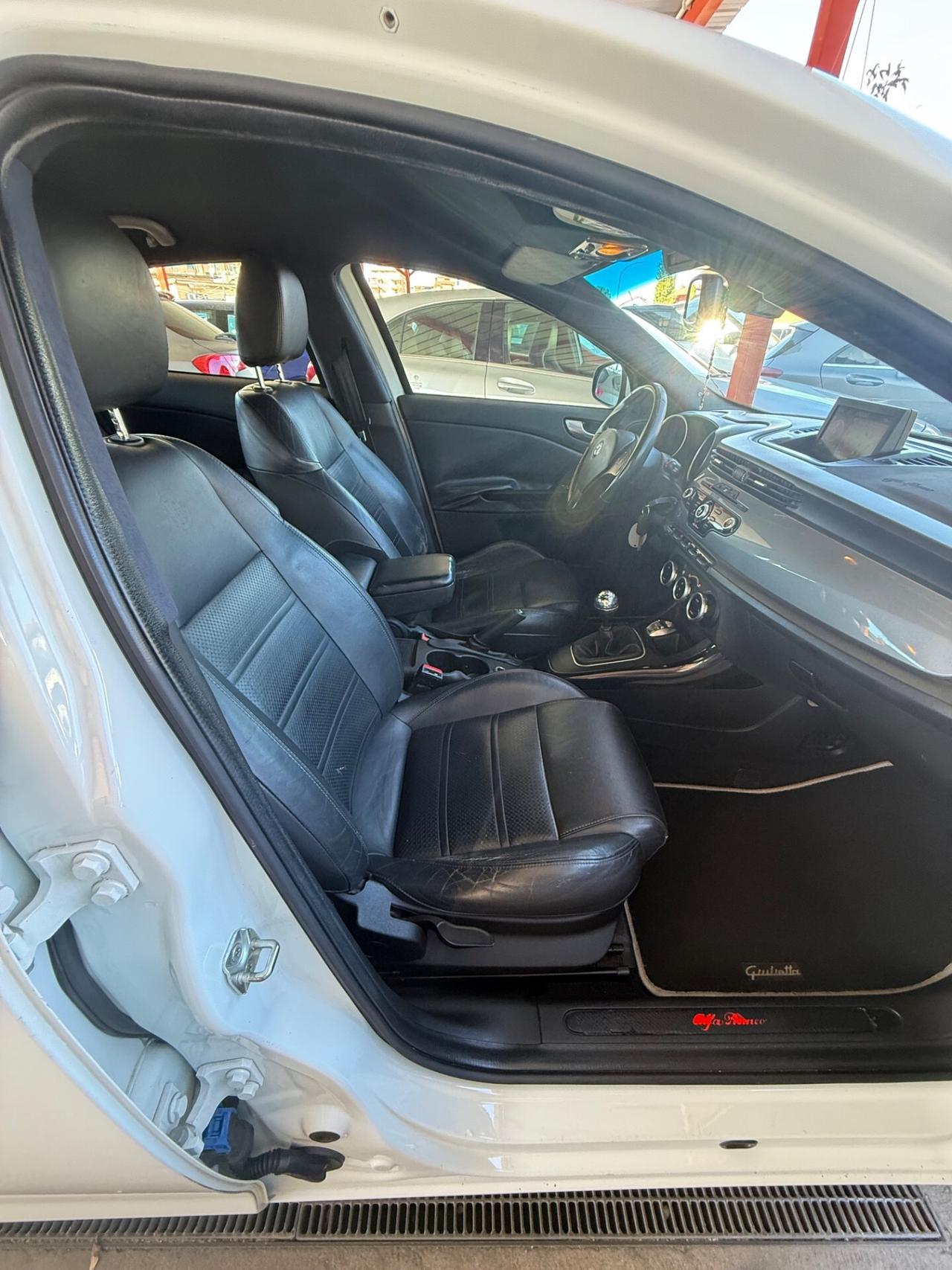 Giulietta 1.6 JTDm 105 CV Exclusive-pelle-Navi-perfetta