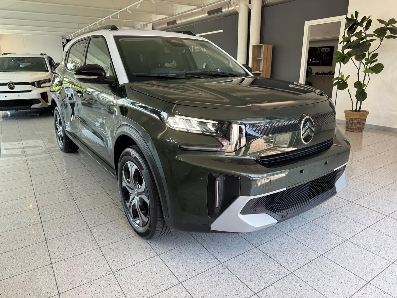 CITROEN C3 Aircross II 2024 1.2 puretech turbo Plus 100cv - CON CATENA!