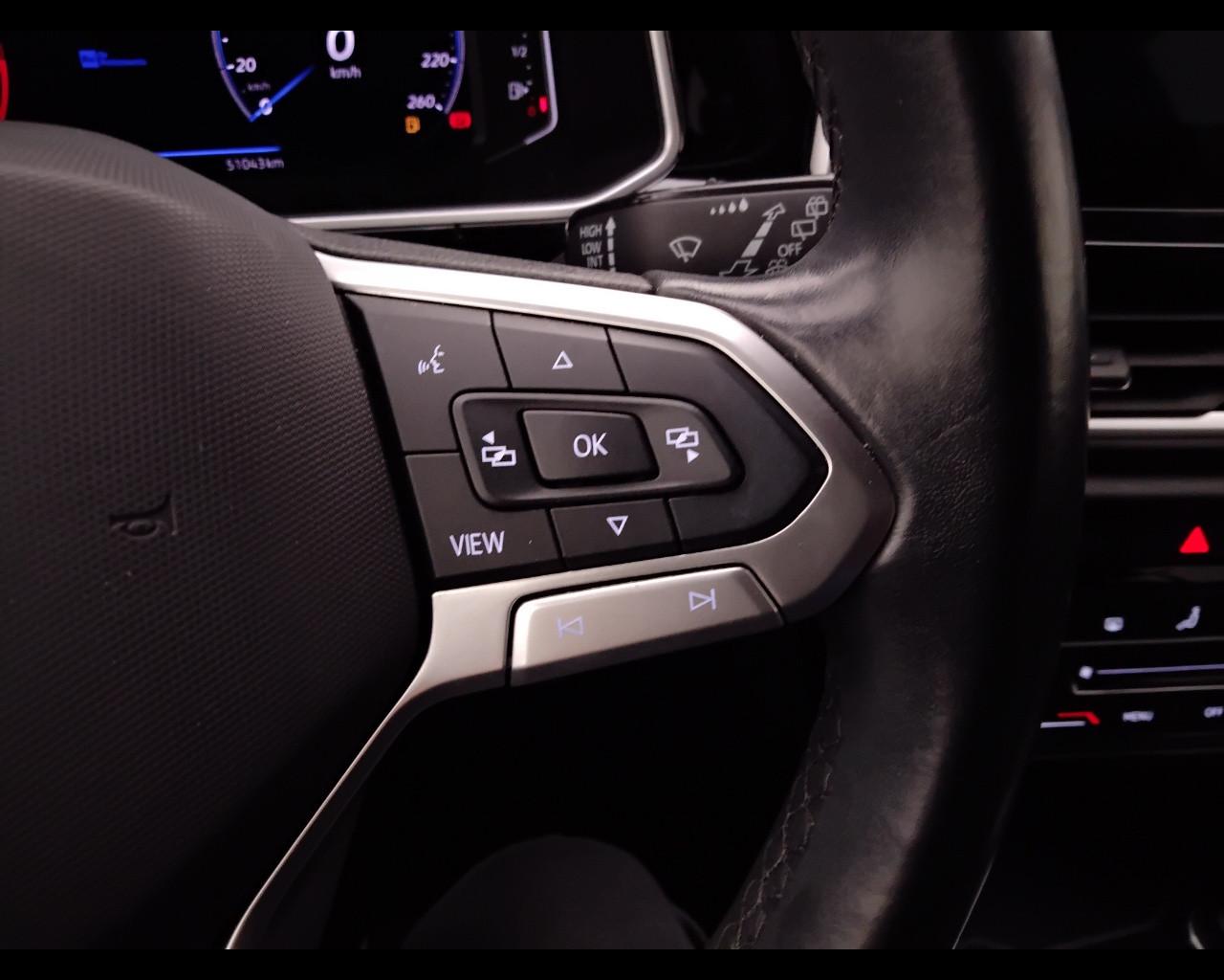 VOLKSWAGEN T-Roc I 2022 - T-Roc 1.0 tsi R-Line 110cv