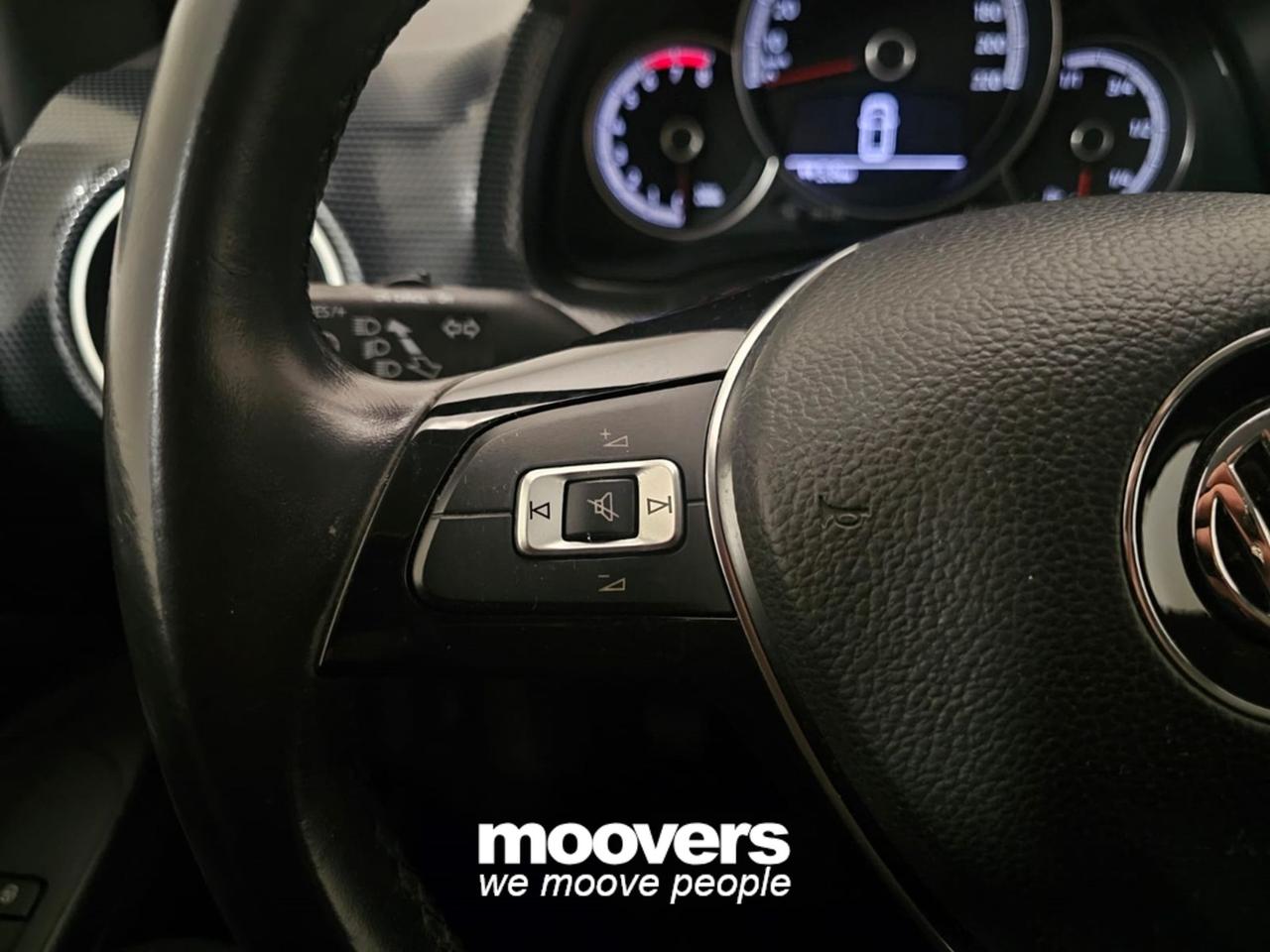 VOLKSWAGEN 1.0 5p. move up! BlueMotion Technology