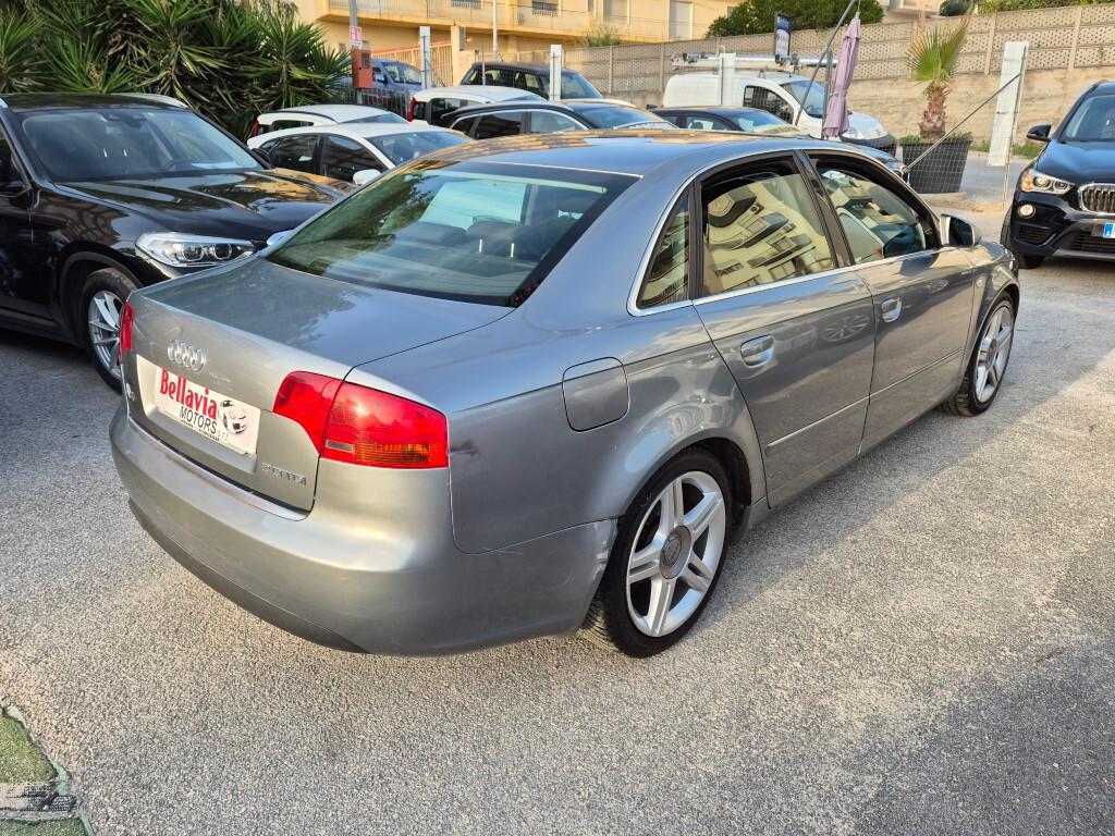 Audi A4 2.0 16V TDI S-LINE BERLINA