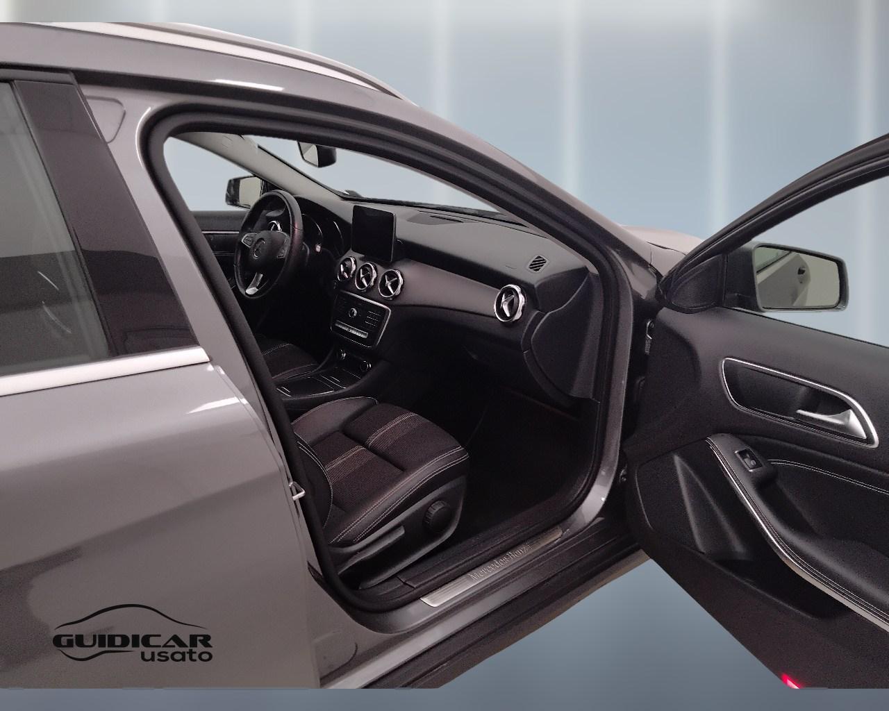 Mercedes-Benz GLA-X156 2017 - GLA 200 d Sport auto
