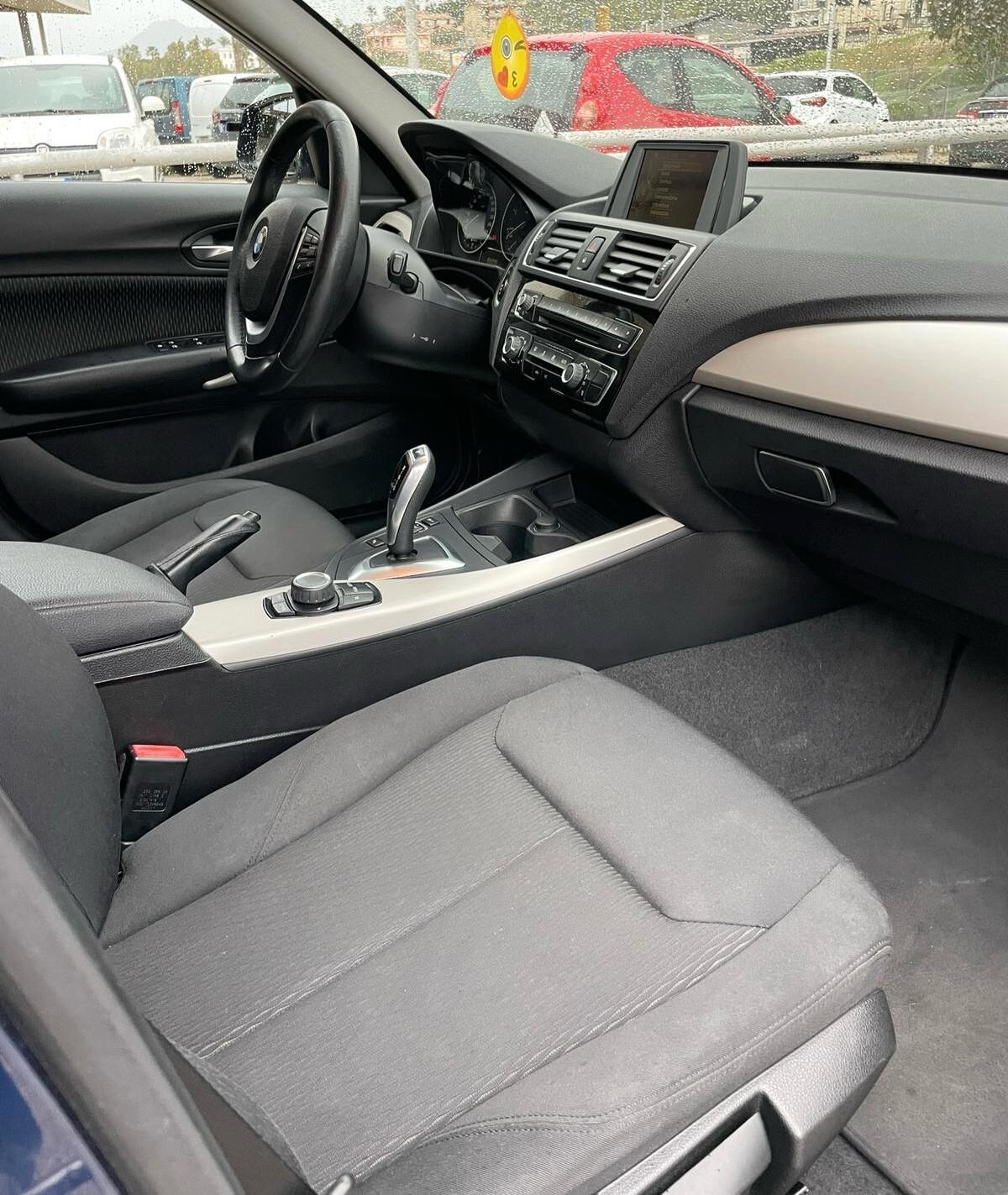 Bmw 116 116d 5p. Urban