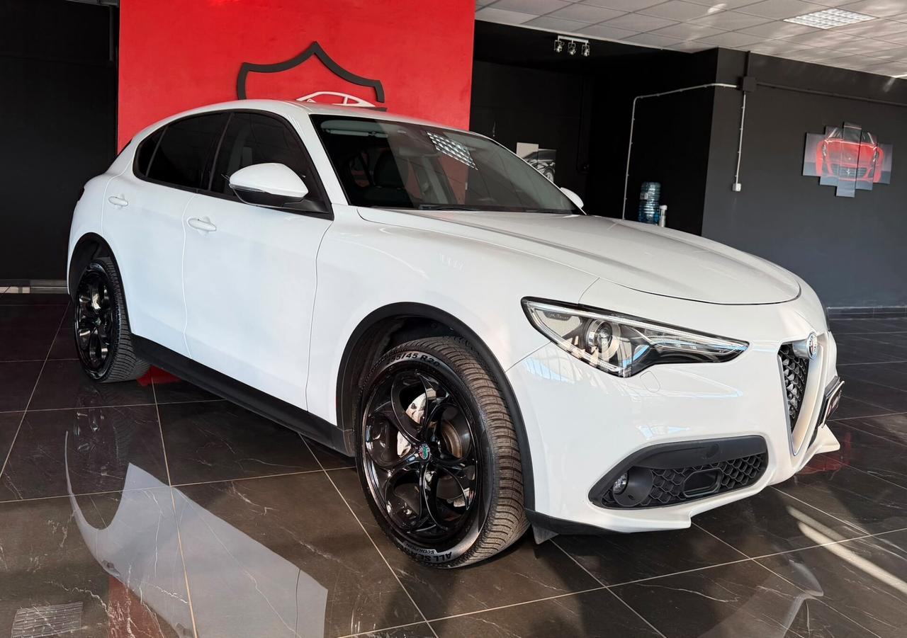 Alfa Romeo Stelvio 2.2 Turbodiesel 190 CV AT8 Q4 Super
