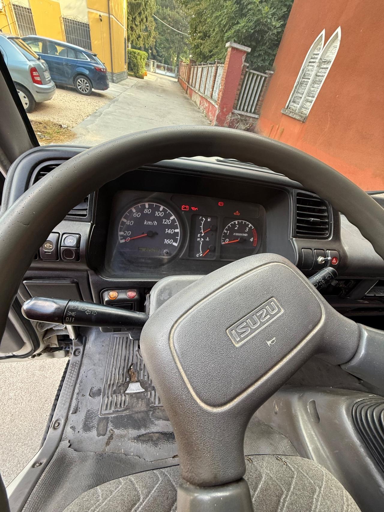 Isuzu