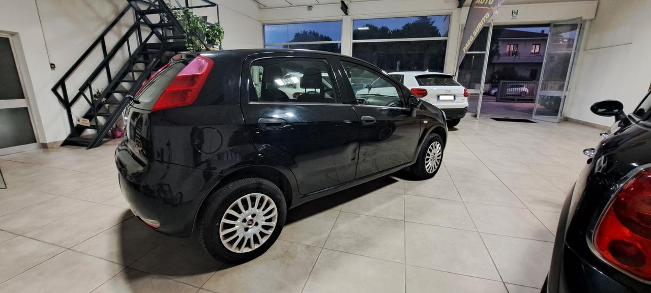 Fiat Punto 1.4 8V 5 porte Natural Power Street