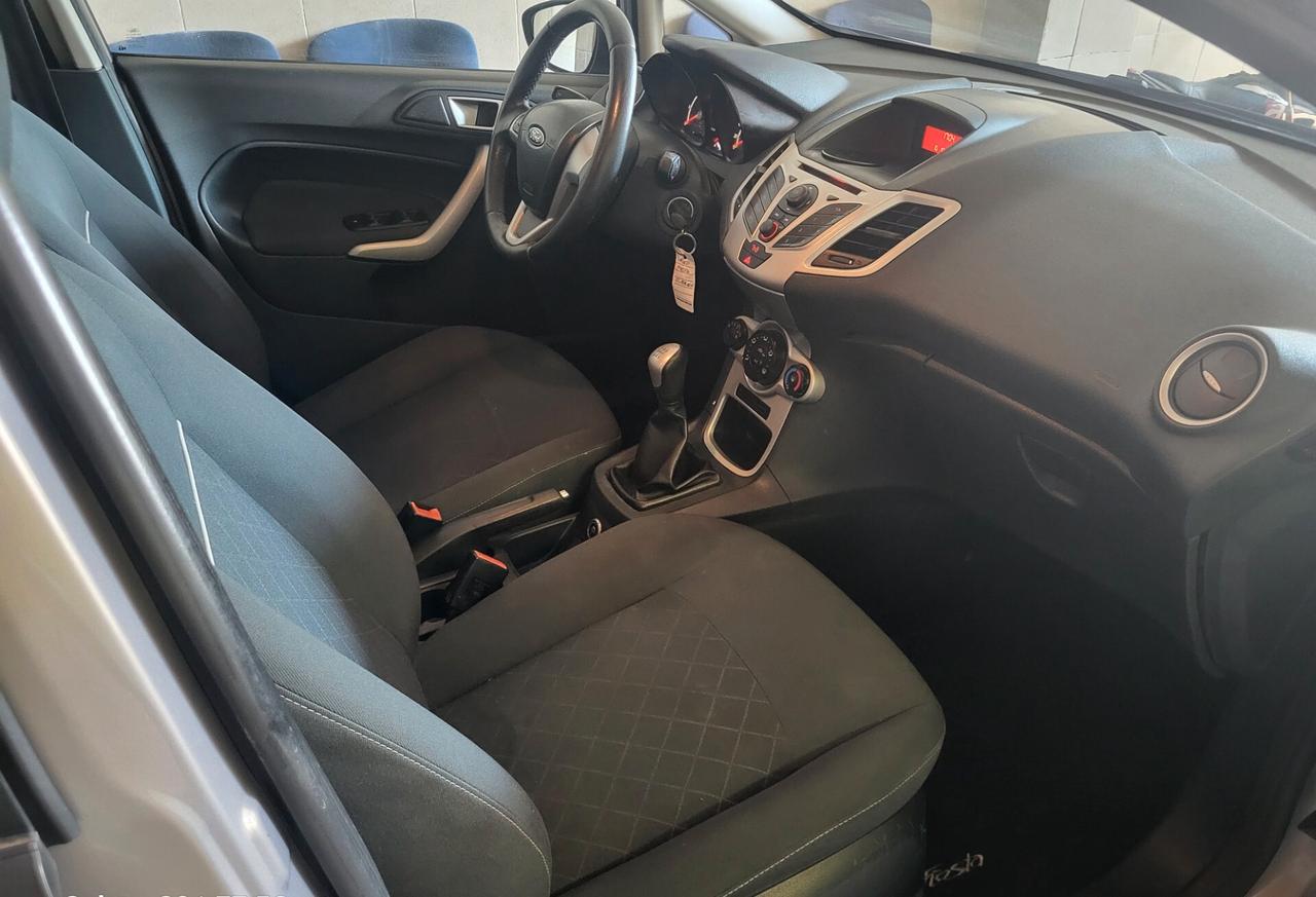 Ford Fiesta Ikon 1.4 5 porte Bz.- GPL