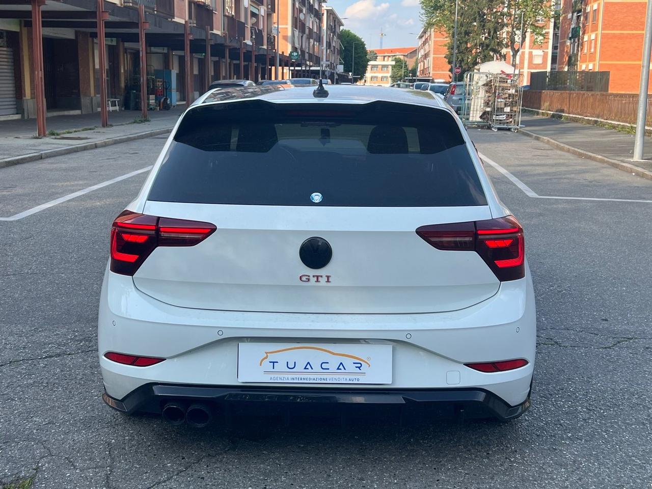 Volkswagen Polo GTI 2.0 TSI GTI #10534