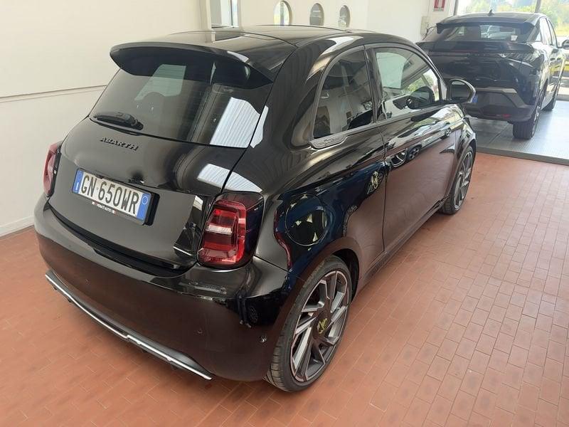 Abarth 500e TURISMO con FINANZIAMENTO