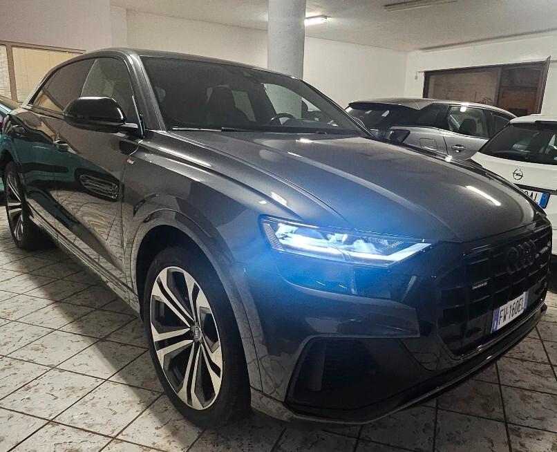 Audi Q8 50 TDI 286 CV quattro tiptronic Sport