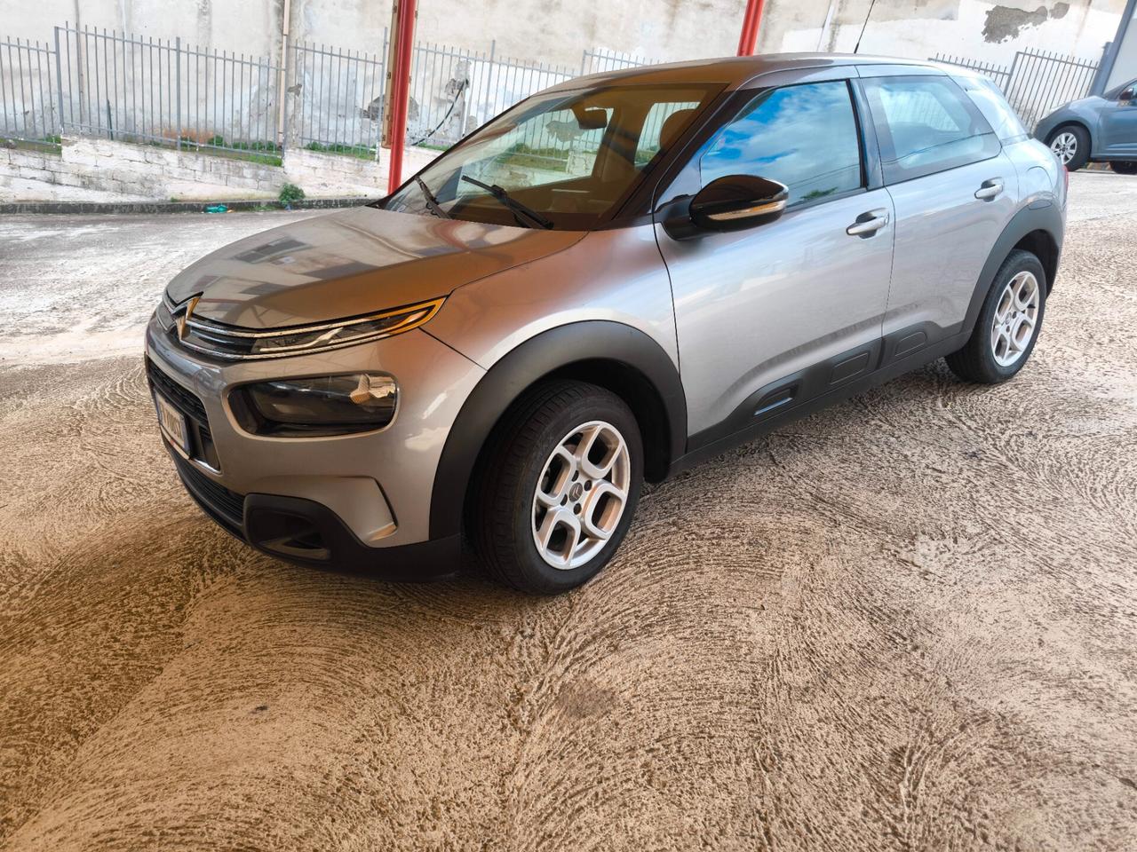 Citroen C4 Cactus BlueHDi 100 S&S Shine