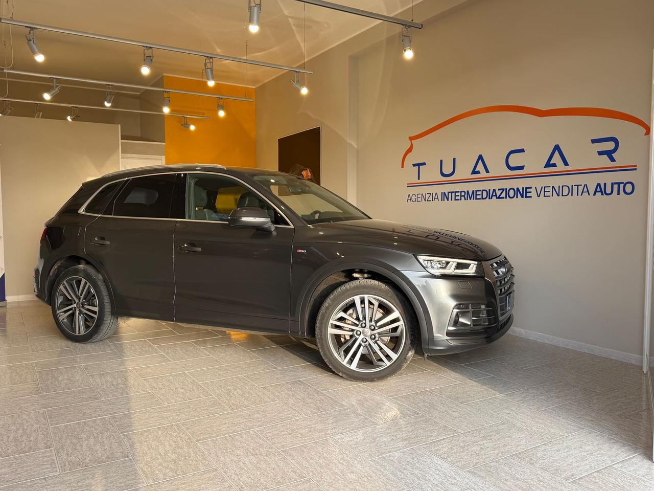 Audi Q5 S Line Plus 2.0 40 TDI #9708