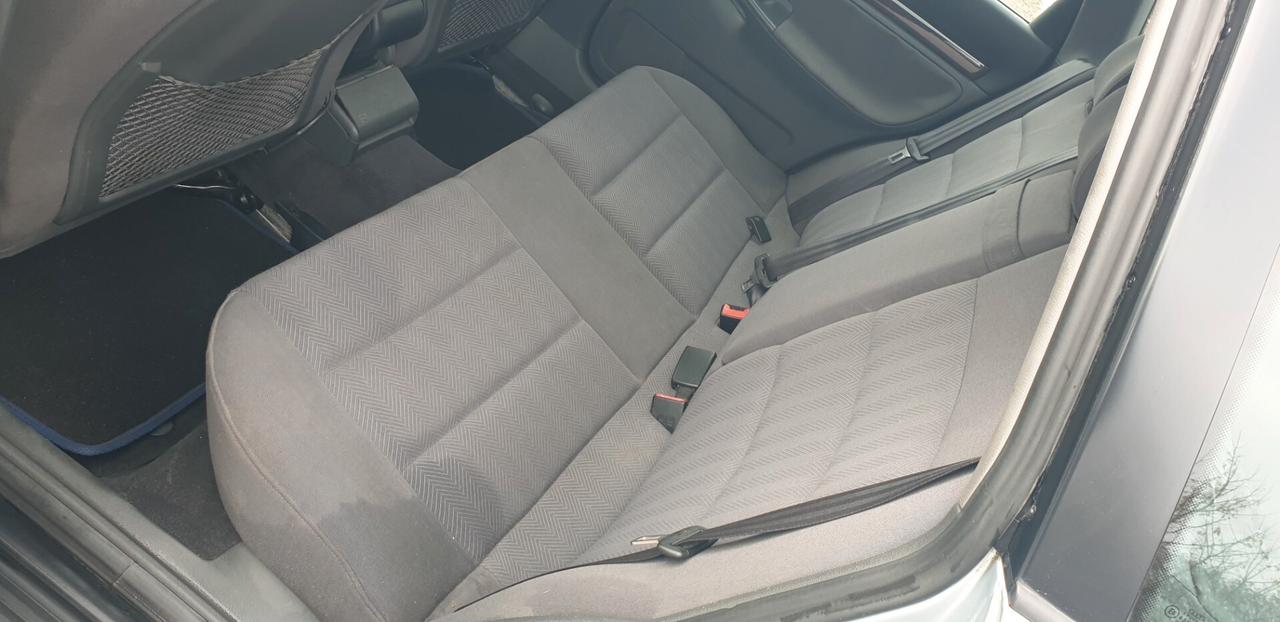 Audi A4 1.8 20V cat quattro Ambition