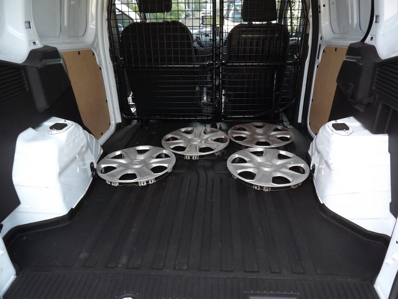 FORD TRANSIT COURIER