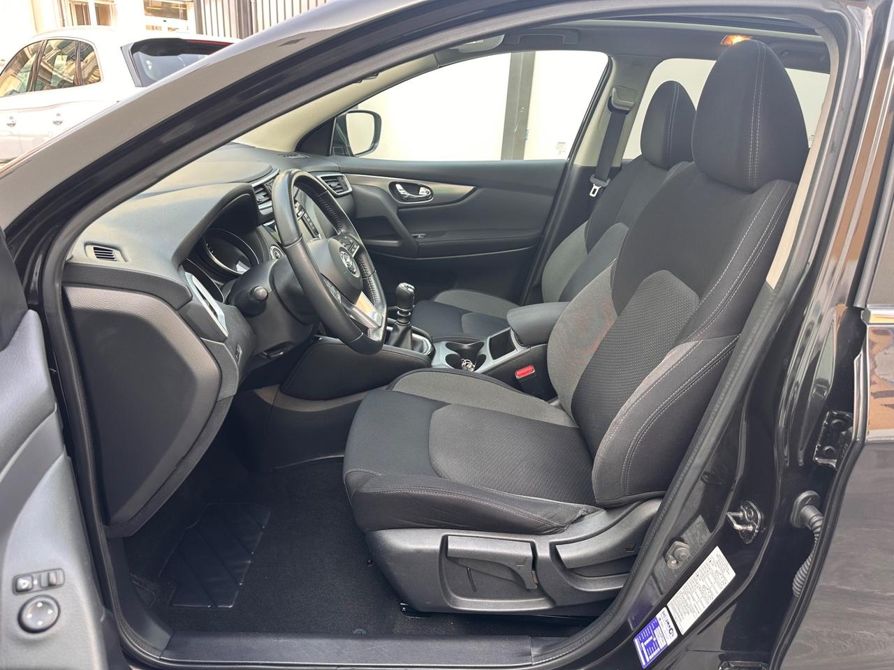 Nissan Qashqai 1.5 dCi n-connecta