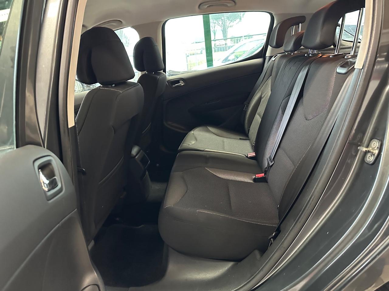 Peugeot 308 1.6 HDi 110CV 5p. Premium