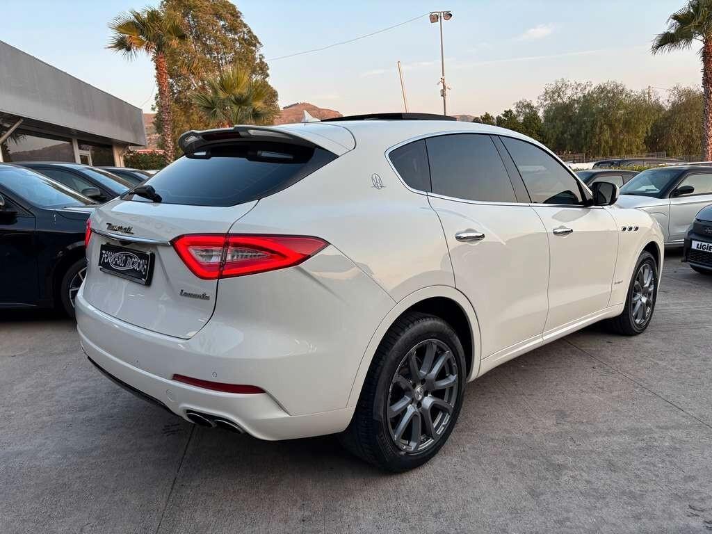 Maserati Levante V6 430 CV S AWD 2017/ KM 123.000 Tua a 379 Euro al mese