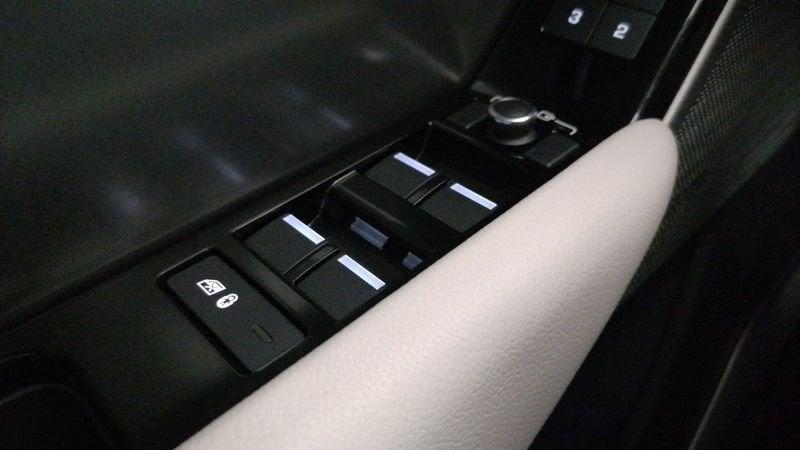 Land Rover Range Rover Velar 2.0d i4 mhev SE 4wd 204cv auto