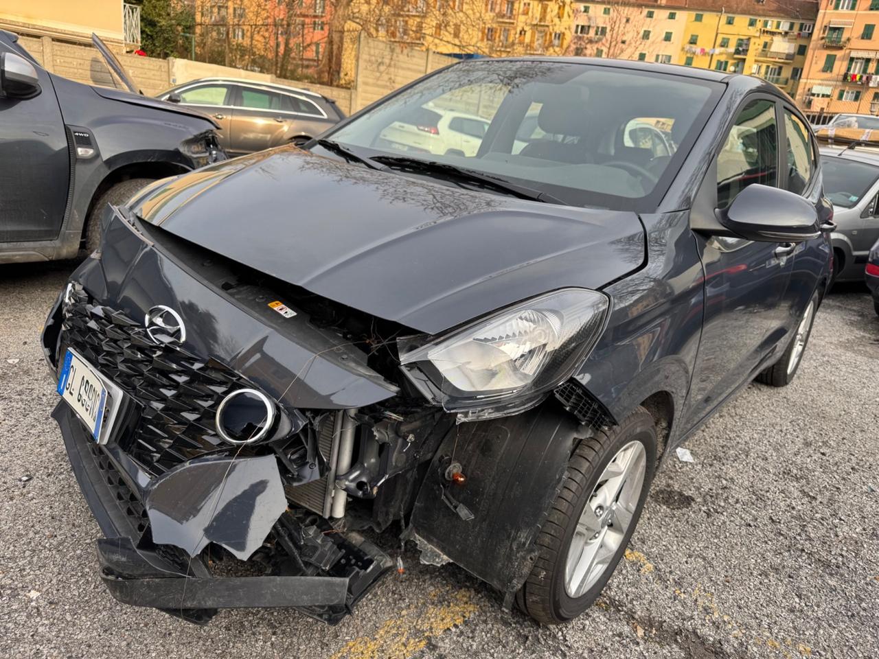 HYUNDAI I10 1.0 BENZINA SINISTRATA MARCIANTE AIRBAG OK