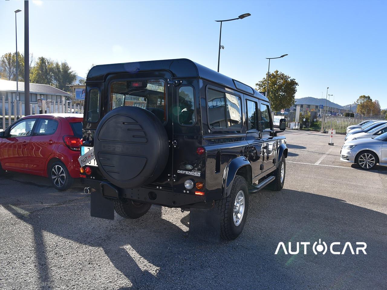 LAND ROVER Defender 110 2.2 TD4 Station Wagon N1