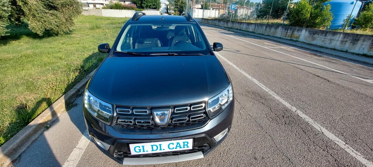 SANDERO STEPWAY 900 TURBO GPL DI SERIE SeS SS WOW 90 CV NAVI RETROCAMERA STRAFULL OPTIONAL