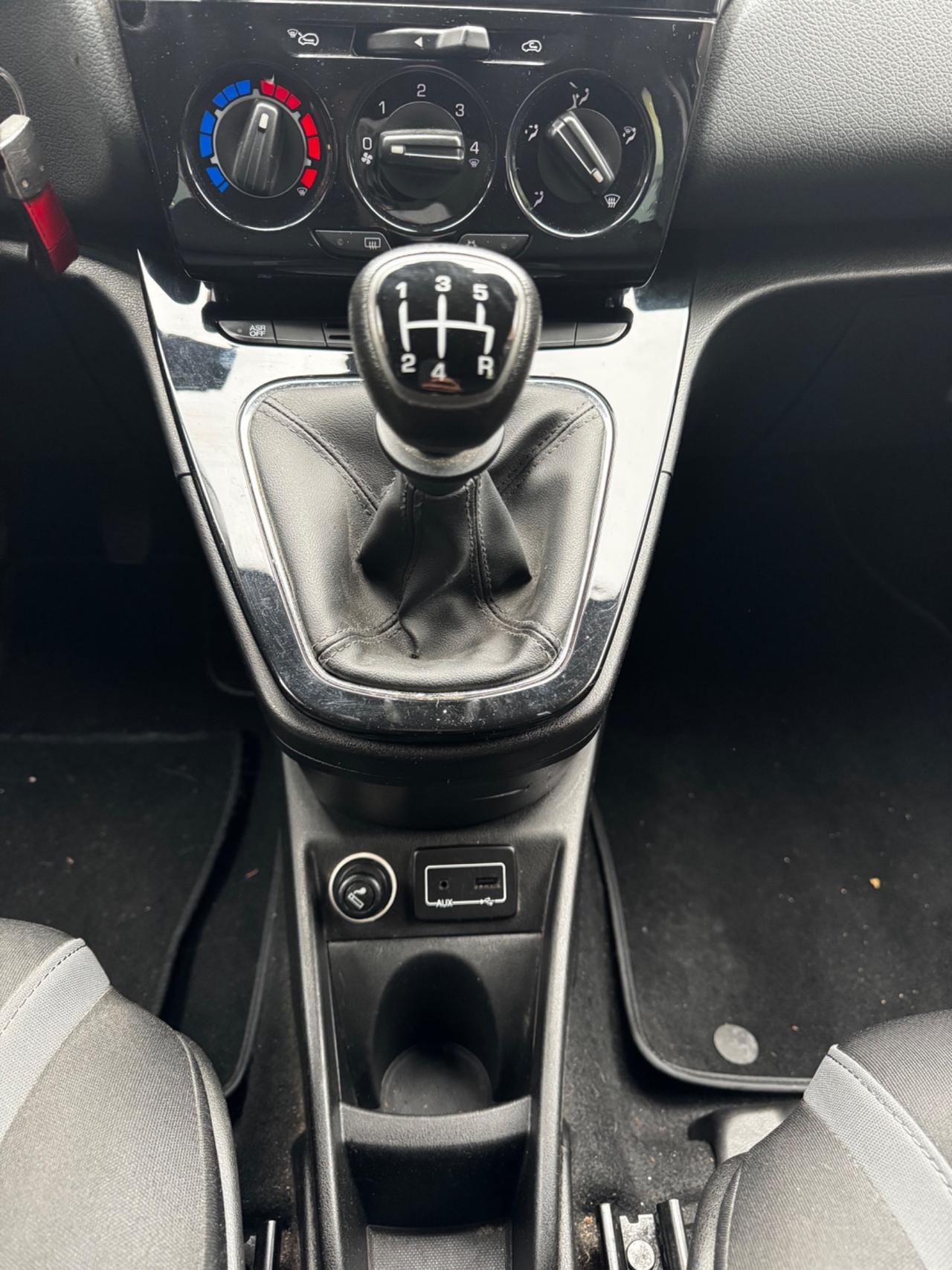 Lancia Ypsilon 1.2 69 CV 5 porte