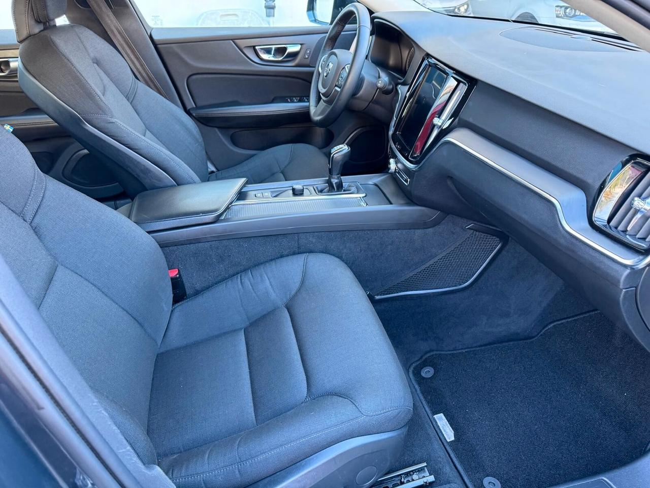 Volvo V60 D3 Business Plus*EURO6*NAVI*CERCHI