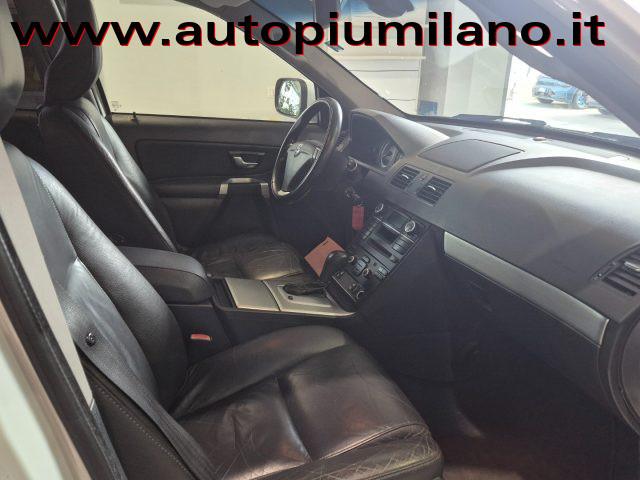 VOLVO XC90 D5 AWD Geartronic Momentum