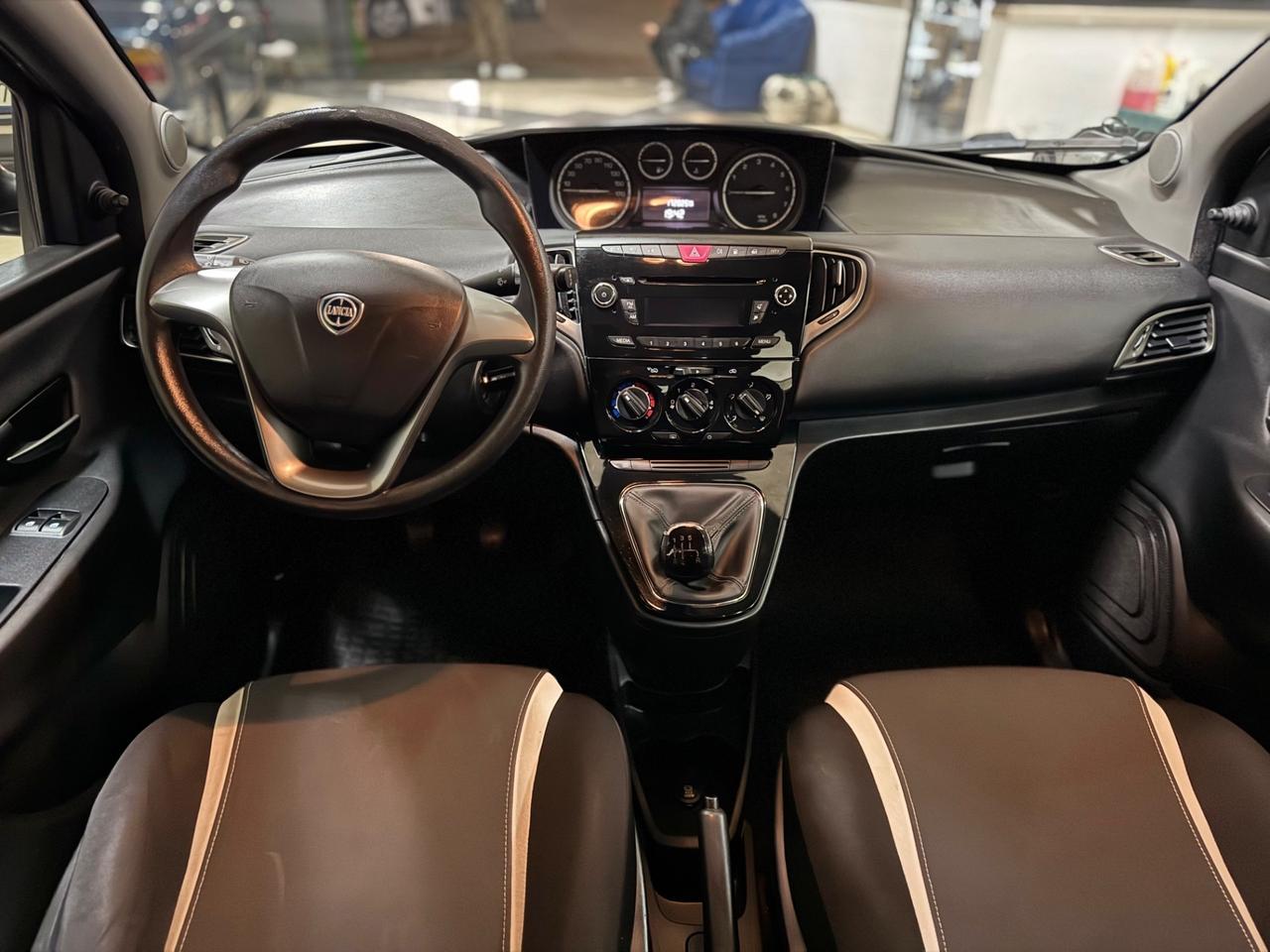 Lancia Ypsilon 1.2 69 CV 5 porte GPL Ecochic Gold