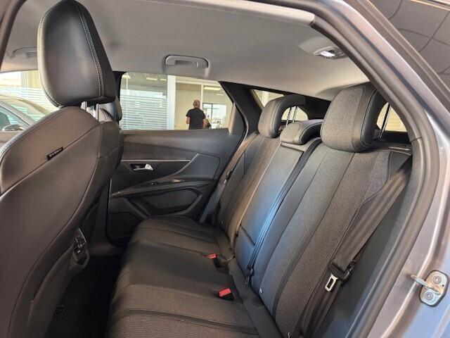 Peugeot 3008 HDi 130 EAT8 Allure 2022 iva esp