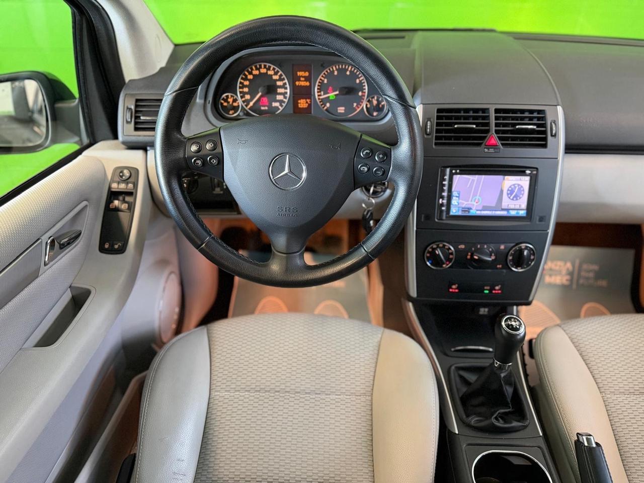 Mercedes benz A160 BlueEFFICIENCY PREMIUM