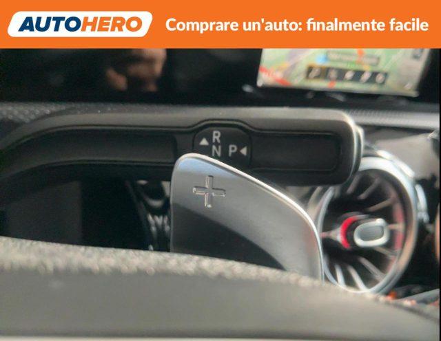 MERCEDES-BENZ A 200 d Automatic Premium