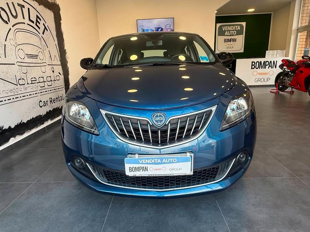 Lancia Ypsilon III 1.0 firefly hybrid Silver Plus s&s 70cv