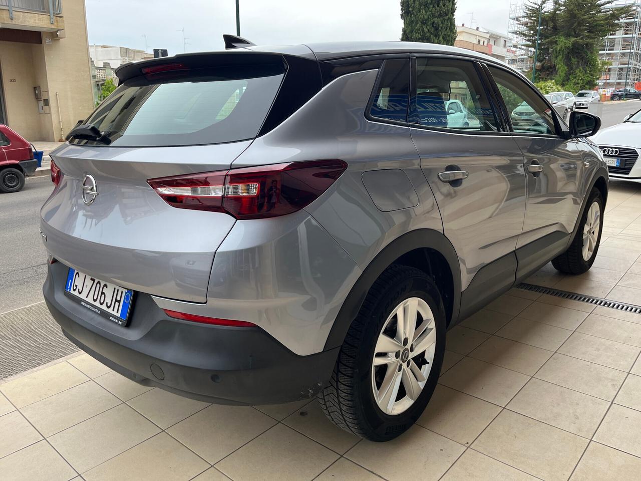 Opel Grandland X 1.5 diesel aut. Business Edition 130cv