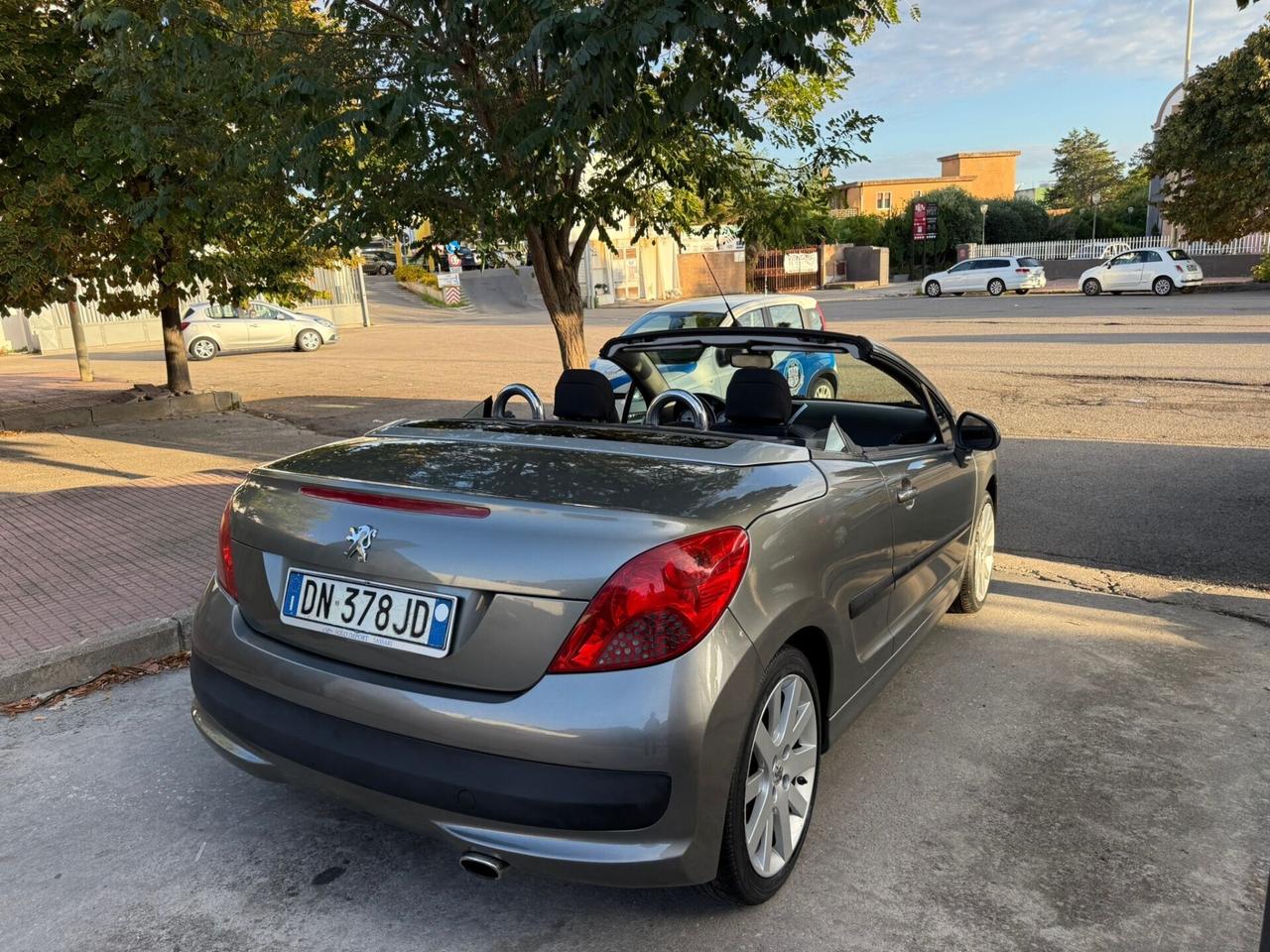 Peugeot 207 1.6 CABRIO NEOPATENTATI