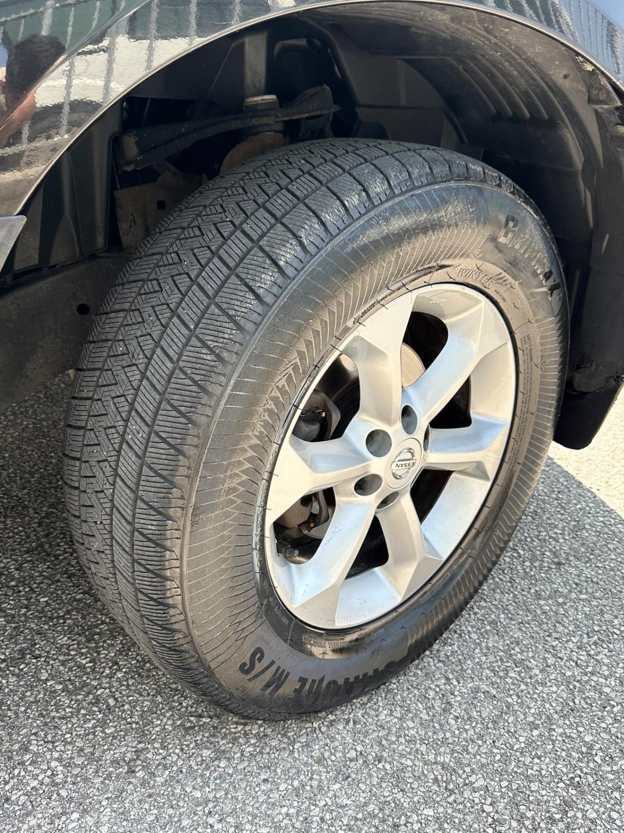 Nissan Navara 2.5 dCi 4 porte Double Cab LE