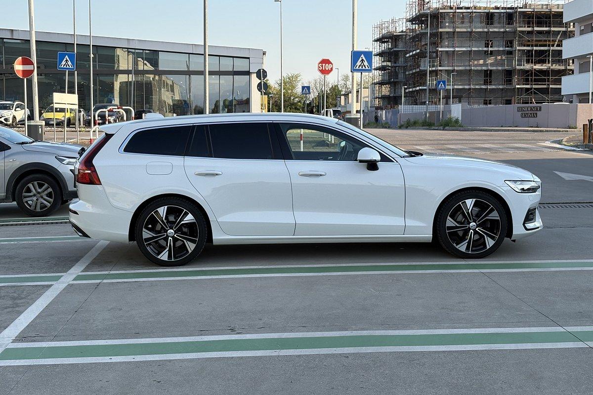 VOLVO V60 D4 AWD Geartronic Business Plus